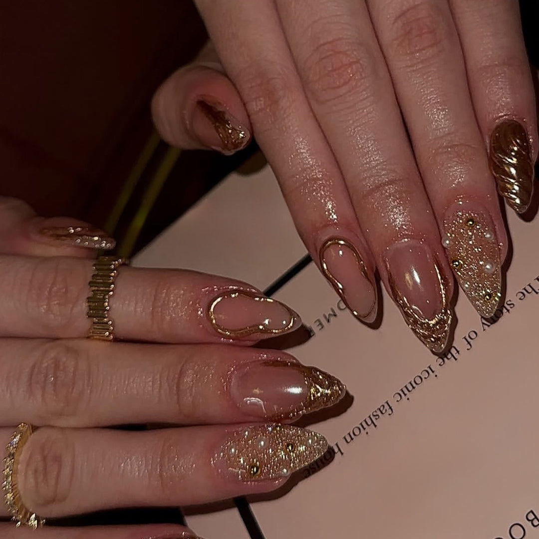Elegant Gold-Decorated Press-On Nail Set Bowlift