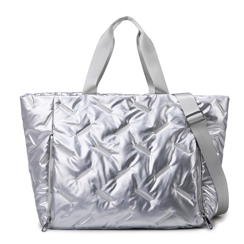 Stylish and Spacious Sports Bag with Practical Carrying System Bowlift