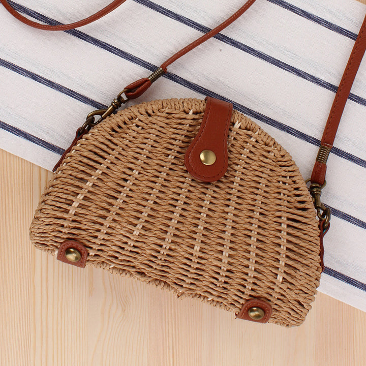 Rattan Shoulder Bag In Crescent Shape Design Bowlift