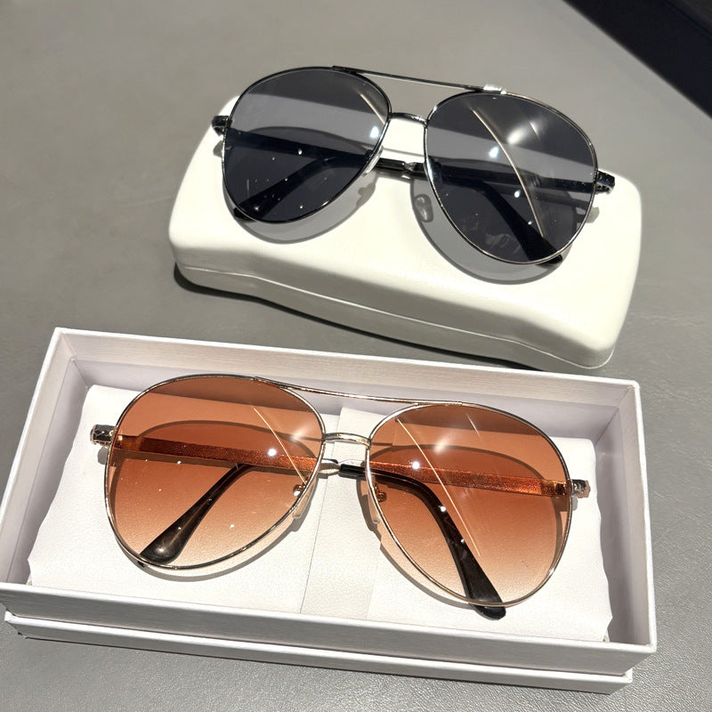 Aviator Style Sunglasses Bowlift