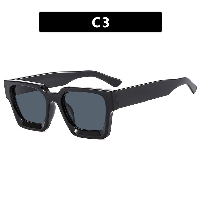 Ladies fashionable square sunglasses with sturdy frame and yellow lenses Bowlift