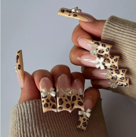 Decorative Floral Press-On Nails Bowlift 1787369057