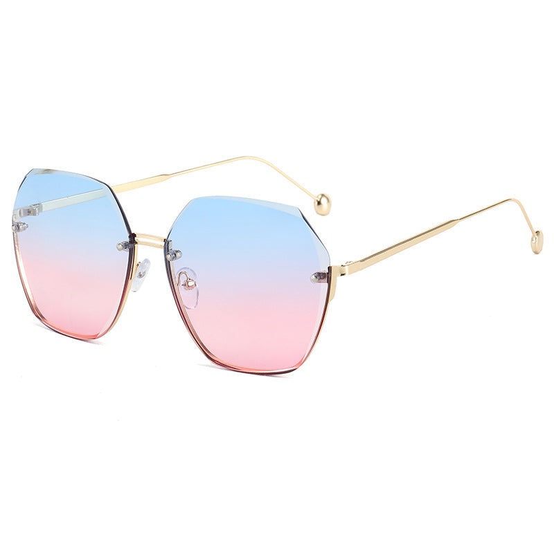Ladies oversized sunglasses in modern hexagon style Bowlift