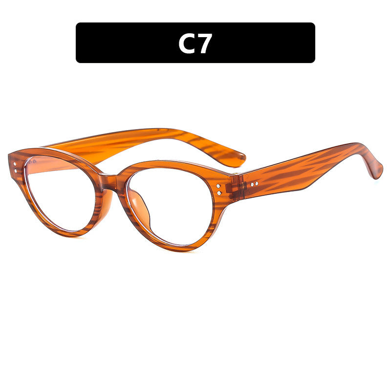 Women's Cat-Eye Sunglasses in an Elegant Design with Wide Frame Bowlift