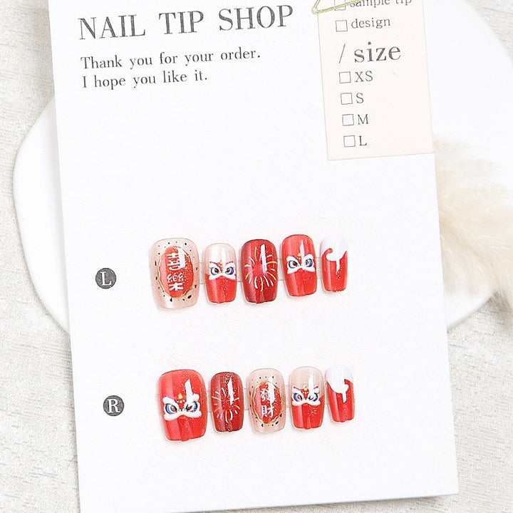 Fake nail set with unique animal motifs and elegant accents Bowlift