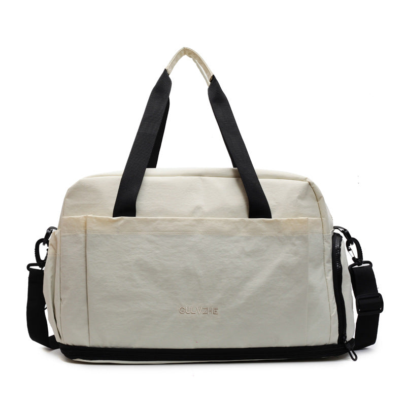 Practical Travel Bag With Versatile Compartment Configuration Bowlift