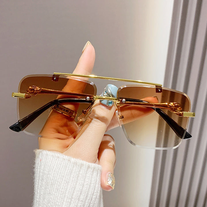 Women Designer Glasses with Elegant Gold Frame and Transparent Lenses Bowlift