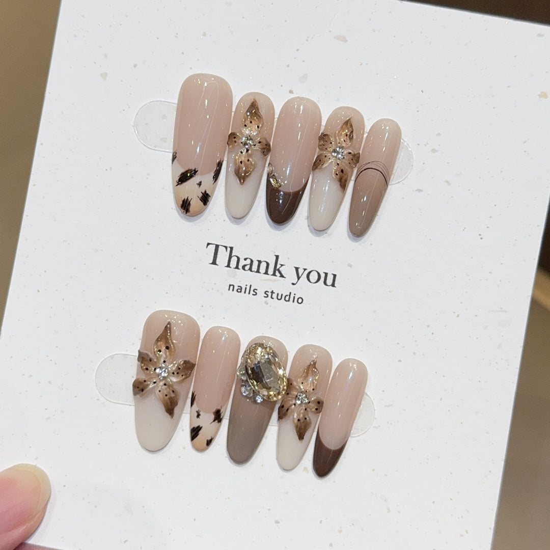 Artificial nail tips with Elegant 3D Design Bowlift