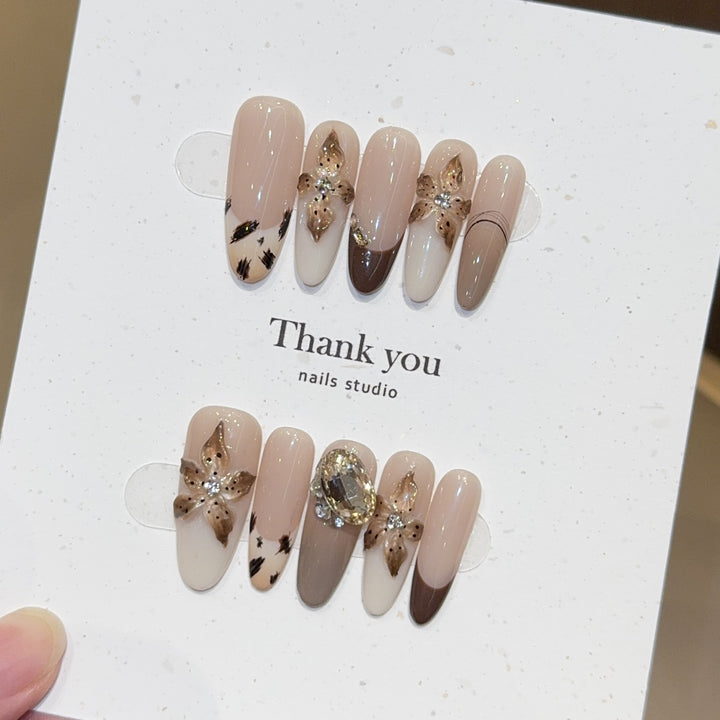 Artificial nail tips with Elegant 3D Design Bowlift
