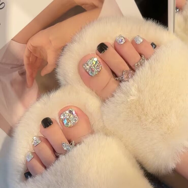 Shimmering Crystal-Embellished Press-On Toenails Bowlift