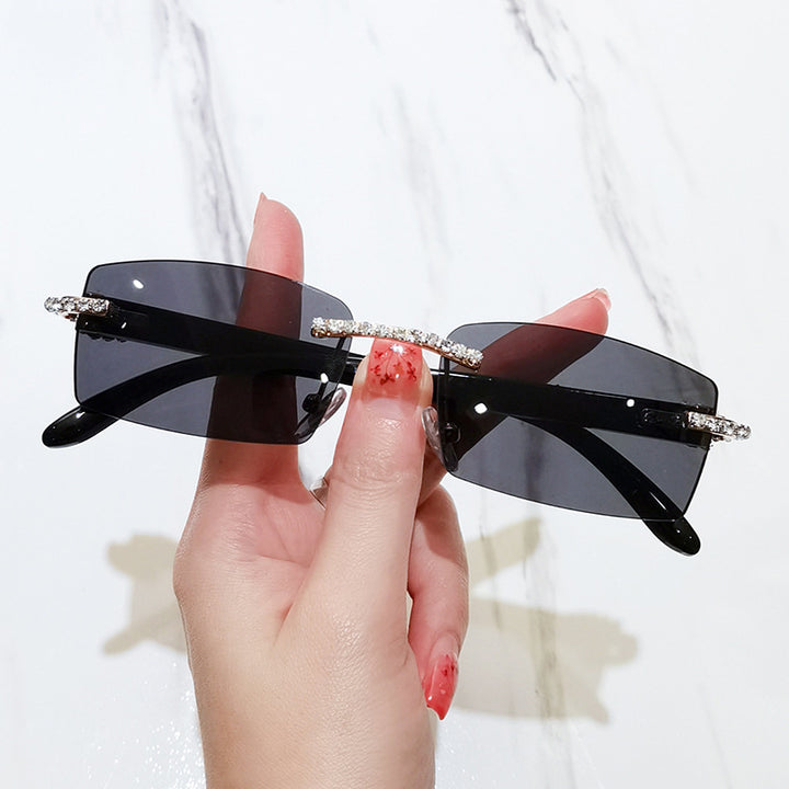 Women's elegant sunglasses with unique frame Bowlift