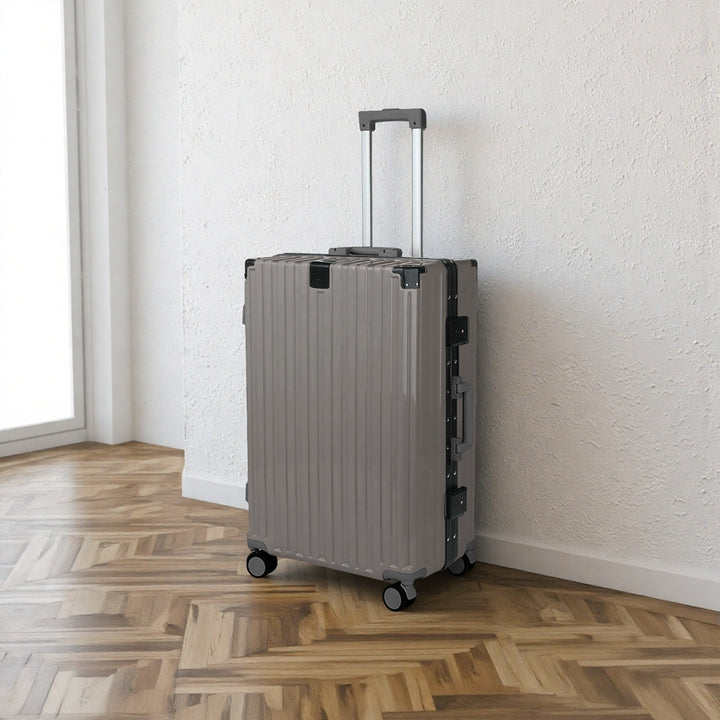 Rugged Hard-Shell Expandable Travel Suitcase Bowlift