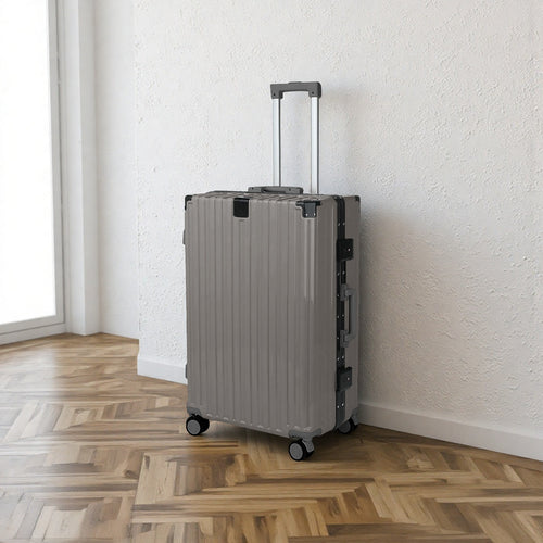 Spacious Hard-shell Luggage Bowlift