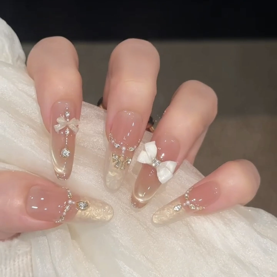 Elegant Rhinestone Press-On Nail Set Bowlift