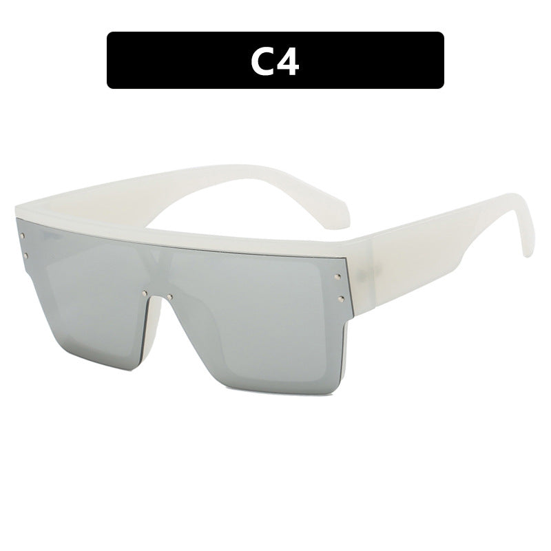 Women's fashionable sunglasses with oversized design and protective UV filter Bowlift
