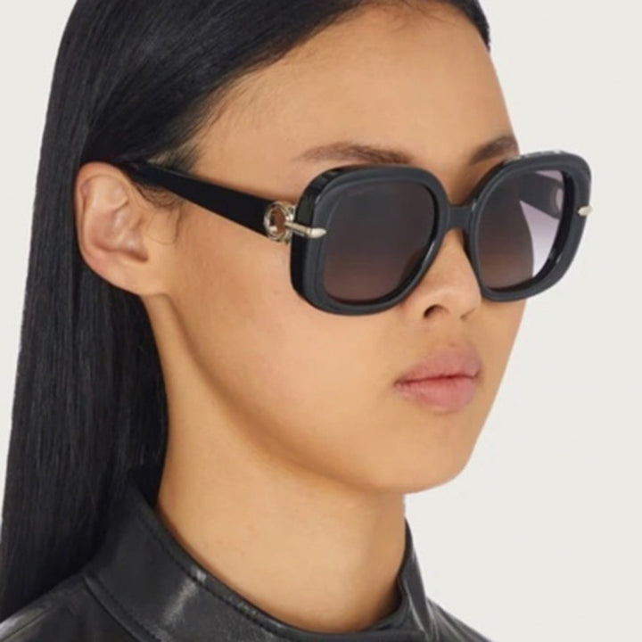 Women's square sunglasses with luxurious metal accent Bowlift