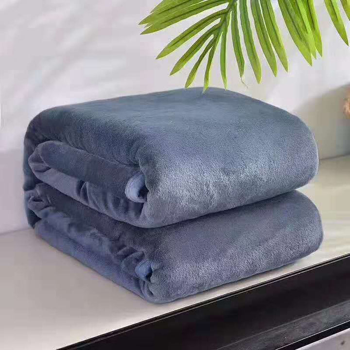 Ultra-Plush Fleece Throw Blanket Bowlift