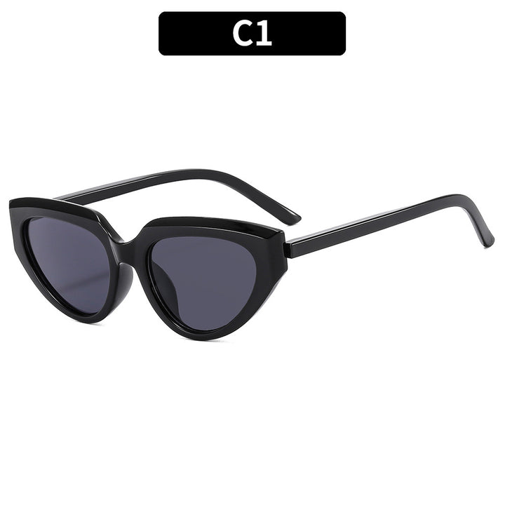 Chic Cat-Eye Sunglasses   1787664060