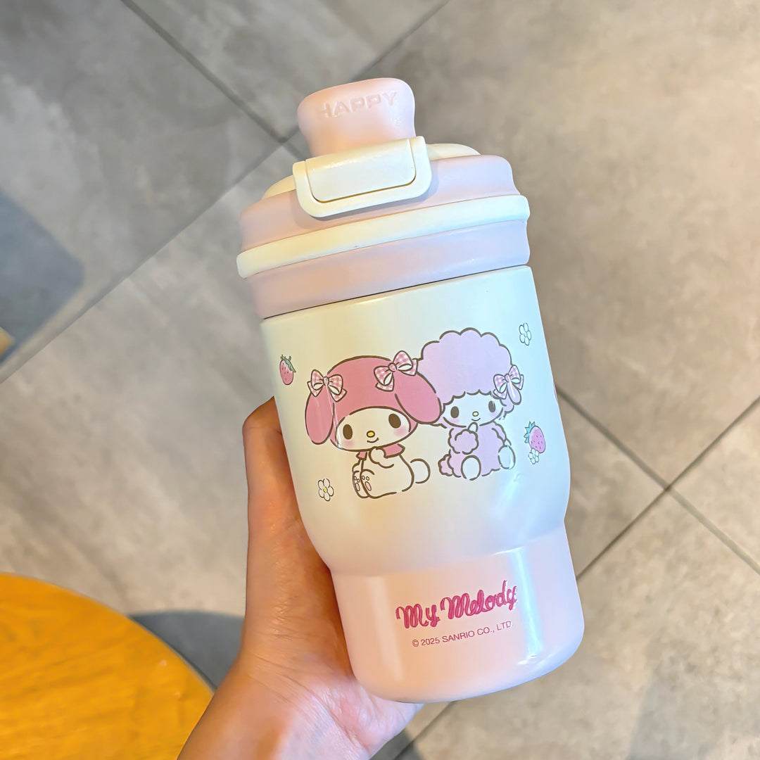 Unisex cup with interchangeable lid Bowlift