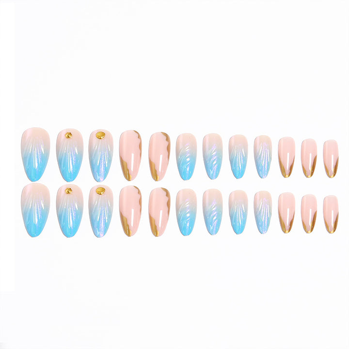 Artificial nails with elegant gradient and golden accents Bowlift
