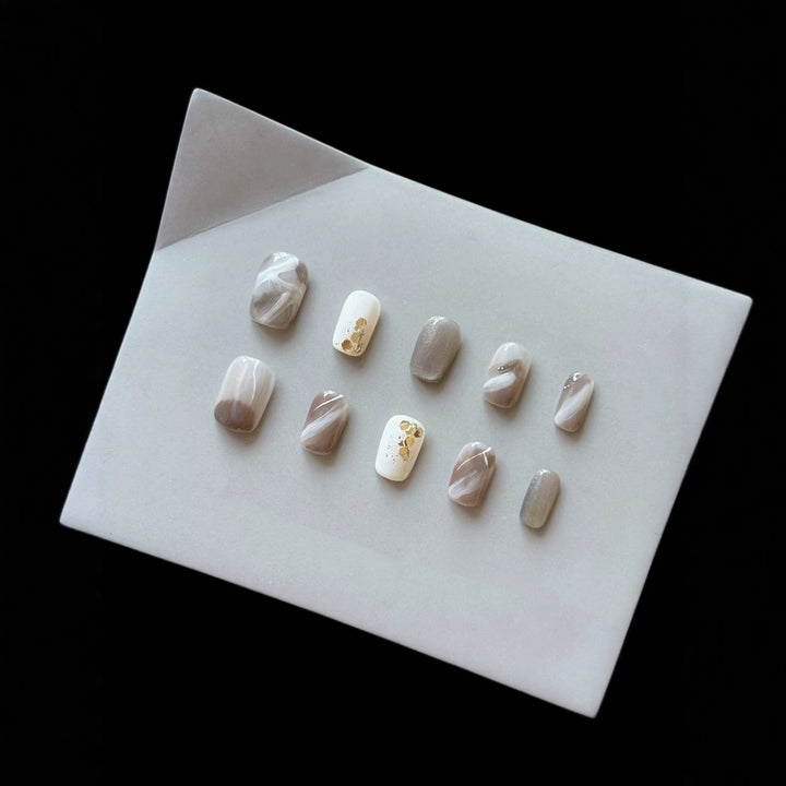 Marble Design Press-On Nail Set with Gold Accents