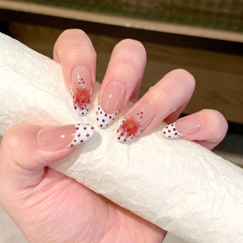Elegant Floral Press-On Nails Bowlift