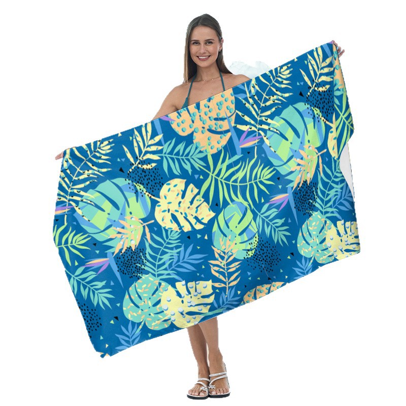 Beach towel with tropical palm pattern and high-quality microfiber fabric Bowlift