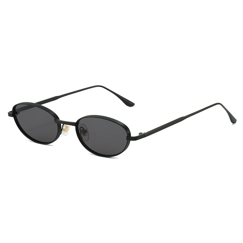 Fashion-Forward Oval Frame Sunglasses Bowlift