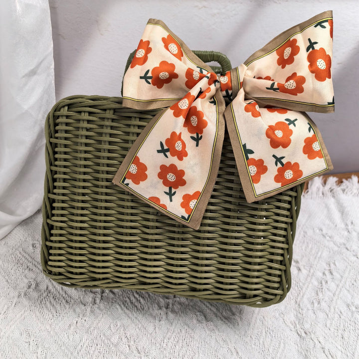 Ladies elegant and stylish cosmetic case Bowlift