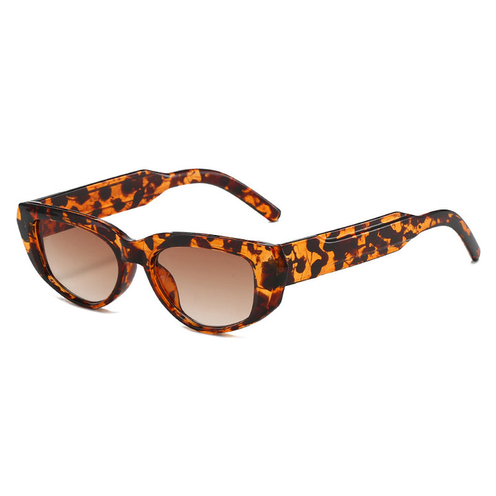 Women's fashionable cat-eye sunglasses with extravagant silhouette Bowlift