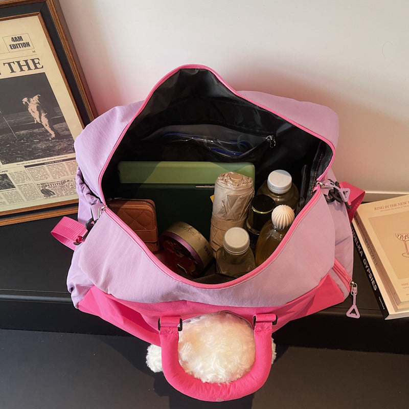 Travel bag with cute plush bear Bowlift