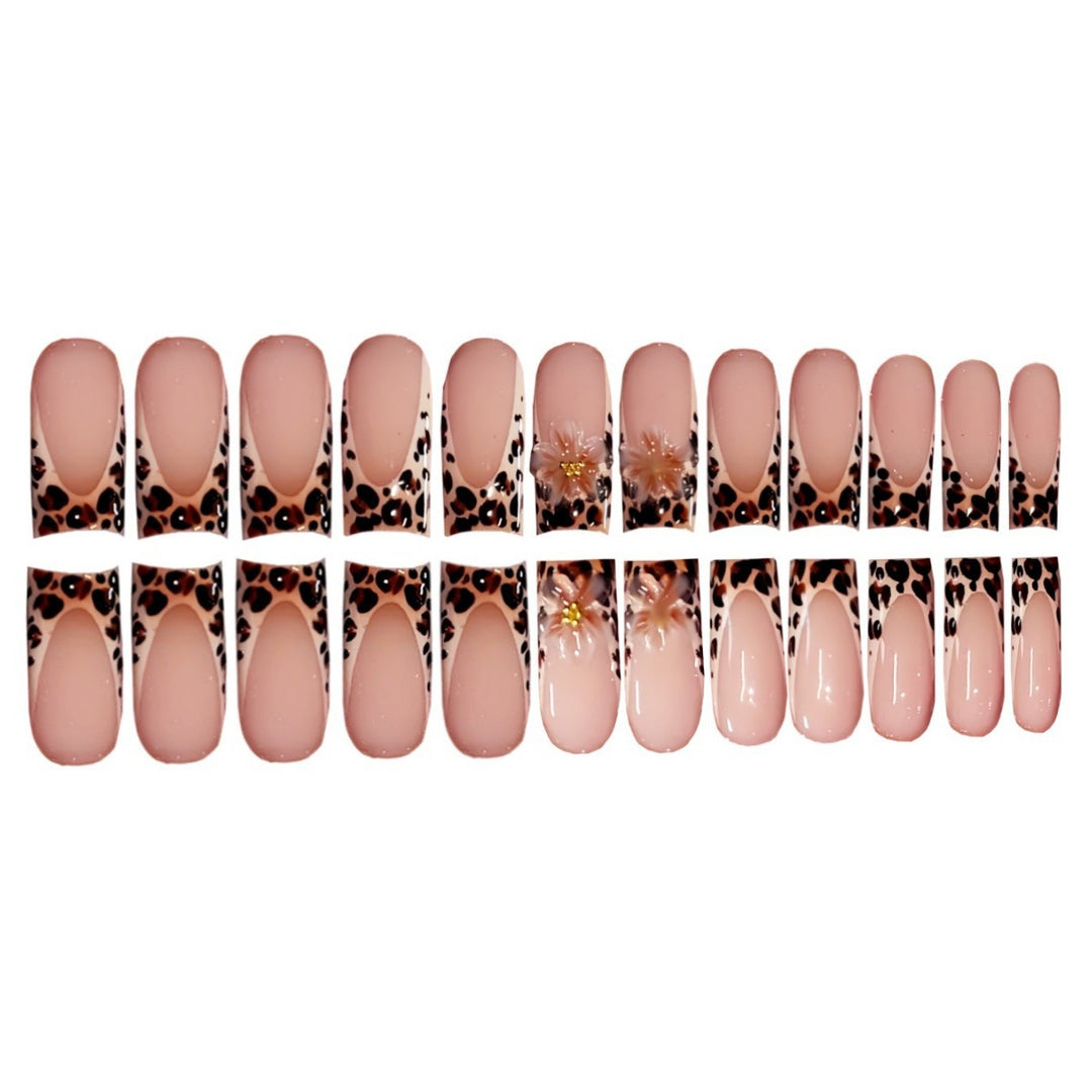Elegant Animal Print Press-On Nail Art Bowlift
