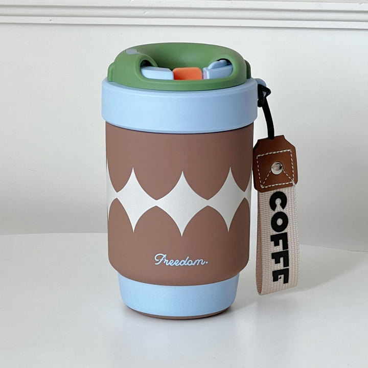 Women's Insulated Coffee Cup with Practical Closure Mechanism Bowlift