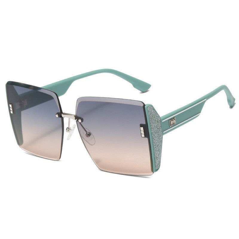 Women Oversized Sunglasses with Stylish Square Frame Bowlift