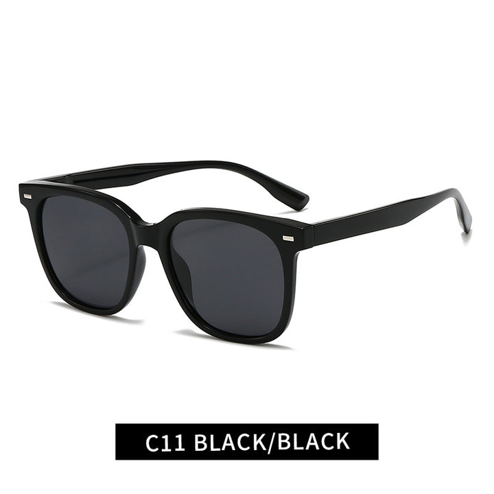 Women's fashionable sunglasses in elegant oversized design Bowlift