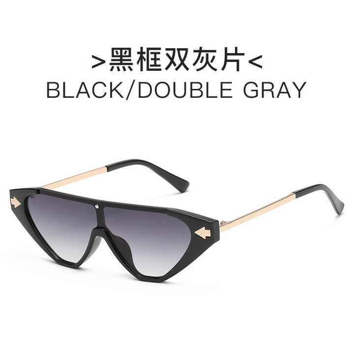 Women futuristic sunglasses with distinctive design Bowlift