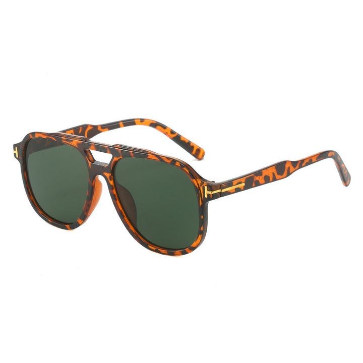Retro-Inspired Oversized Sunglasses Bowlift