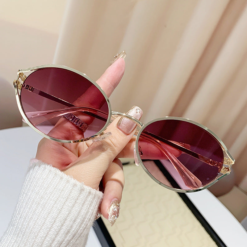 Women's elegant Cat-Eye sunglasses with fine metal frame Bowlift