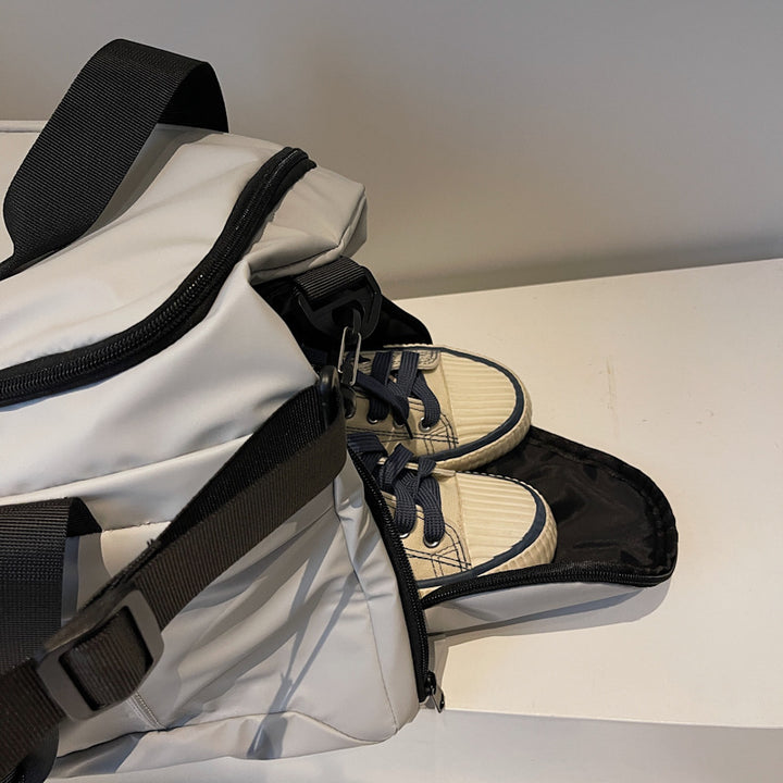 Men's sporty and spacious travel bag Bowlift