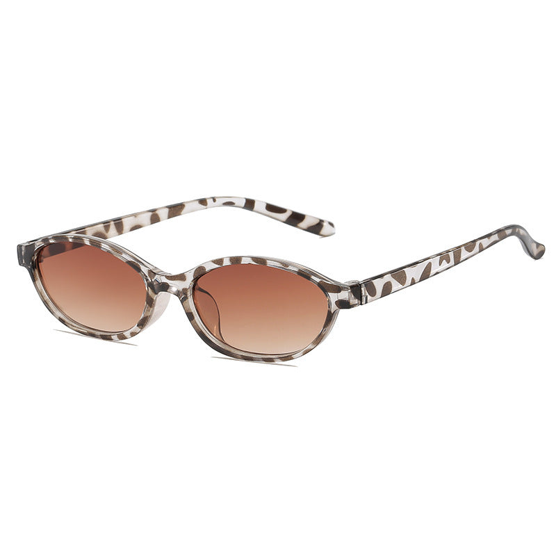 Fashionable Cat-Eye Glasses Bowlift