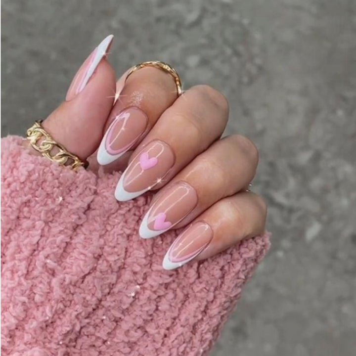 Decorative Heart-Design Press-On Nails Bowlift