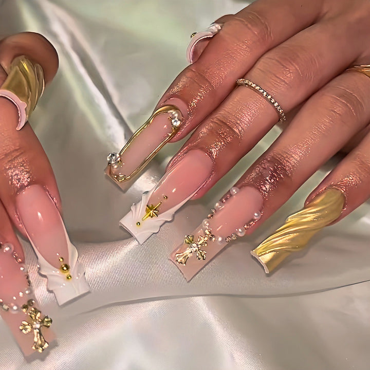 Ornate Press-On Nail Extensions Bowlift
