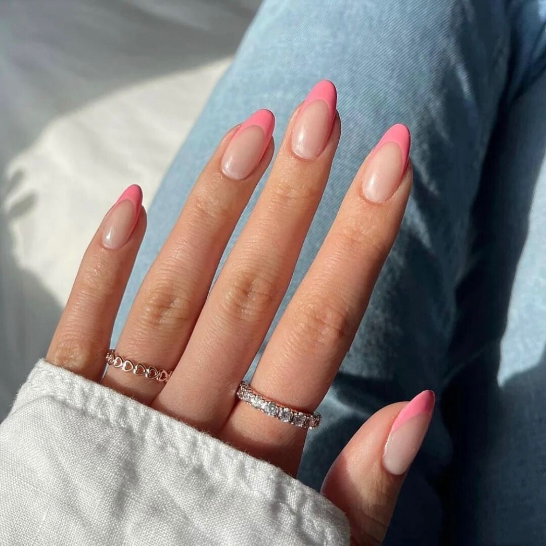 Elegant Stiletto French Tip Press-On Nails Bowlift