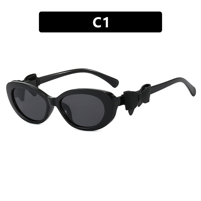 Women's fashionable sunglasses with playful bow design Bowlift