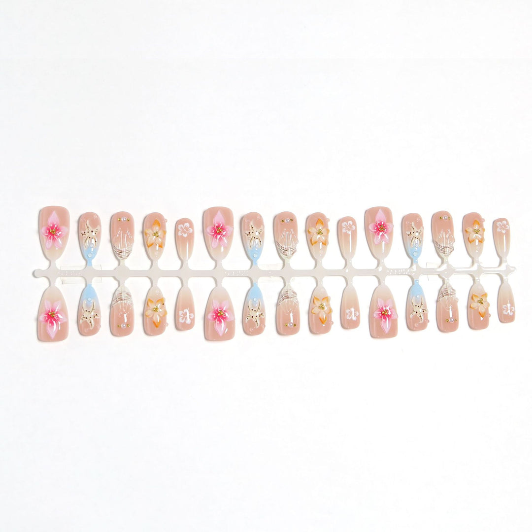 Artificial nail set with filigree flower and glitter details Bowlift
