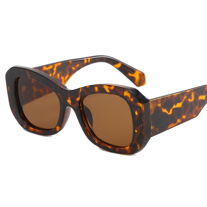 Ladies sunglasses in luxurious tortoiseshell design Bowlift