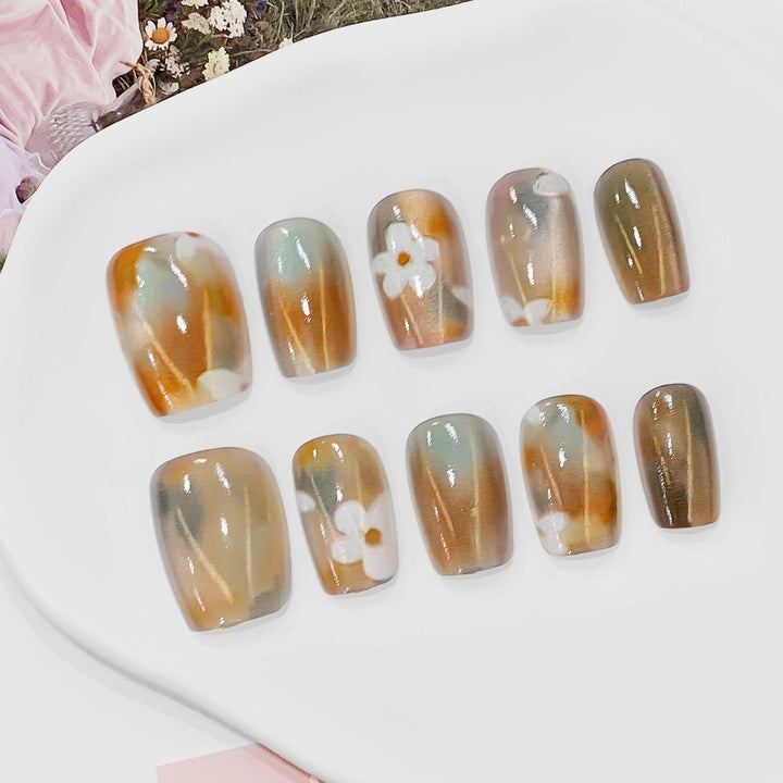 Artificial nail tips with flower design Bowlift