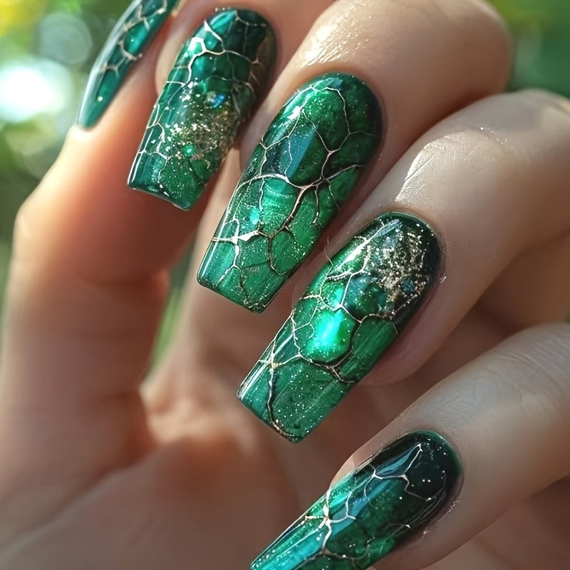 Artificial Nails in Luxurious Marble Effect Bowlift