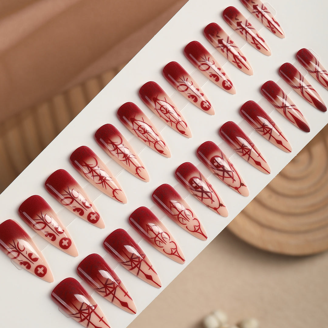 Artificial nail set with elegant, geometric designs Bowlift
