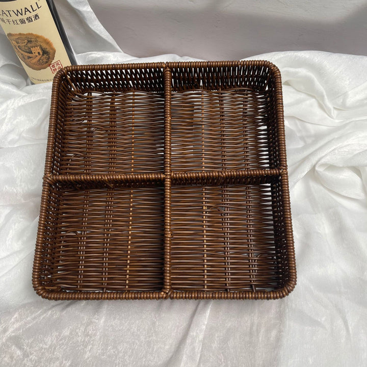 Women’s beef serving basket with four compartments Bowlift